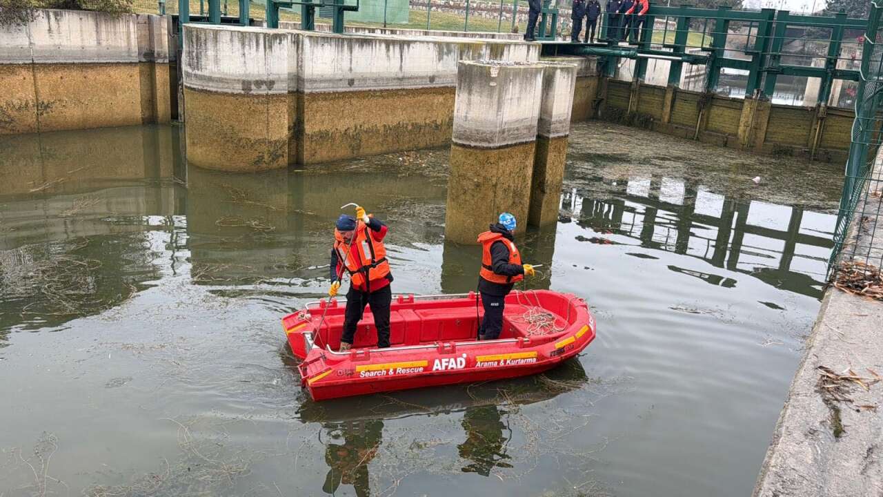 Ekipler 6 gündür Türkçe öğretmeni Tuncay Arslan’ı arıyor 8